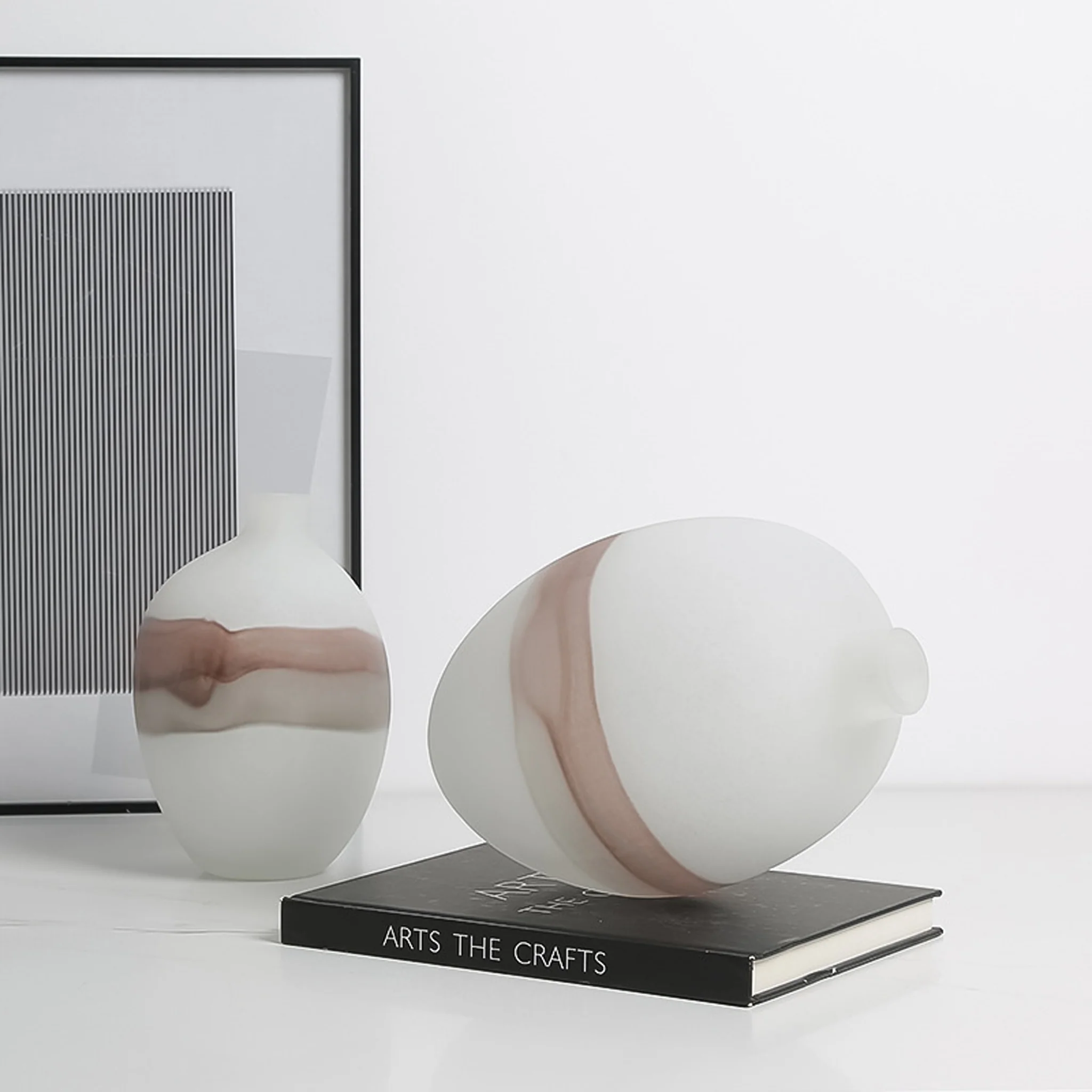 CAC10749-FC Flowing Vase B - White - Image 3