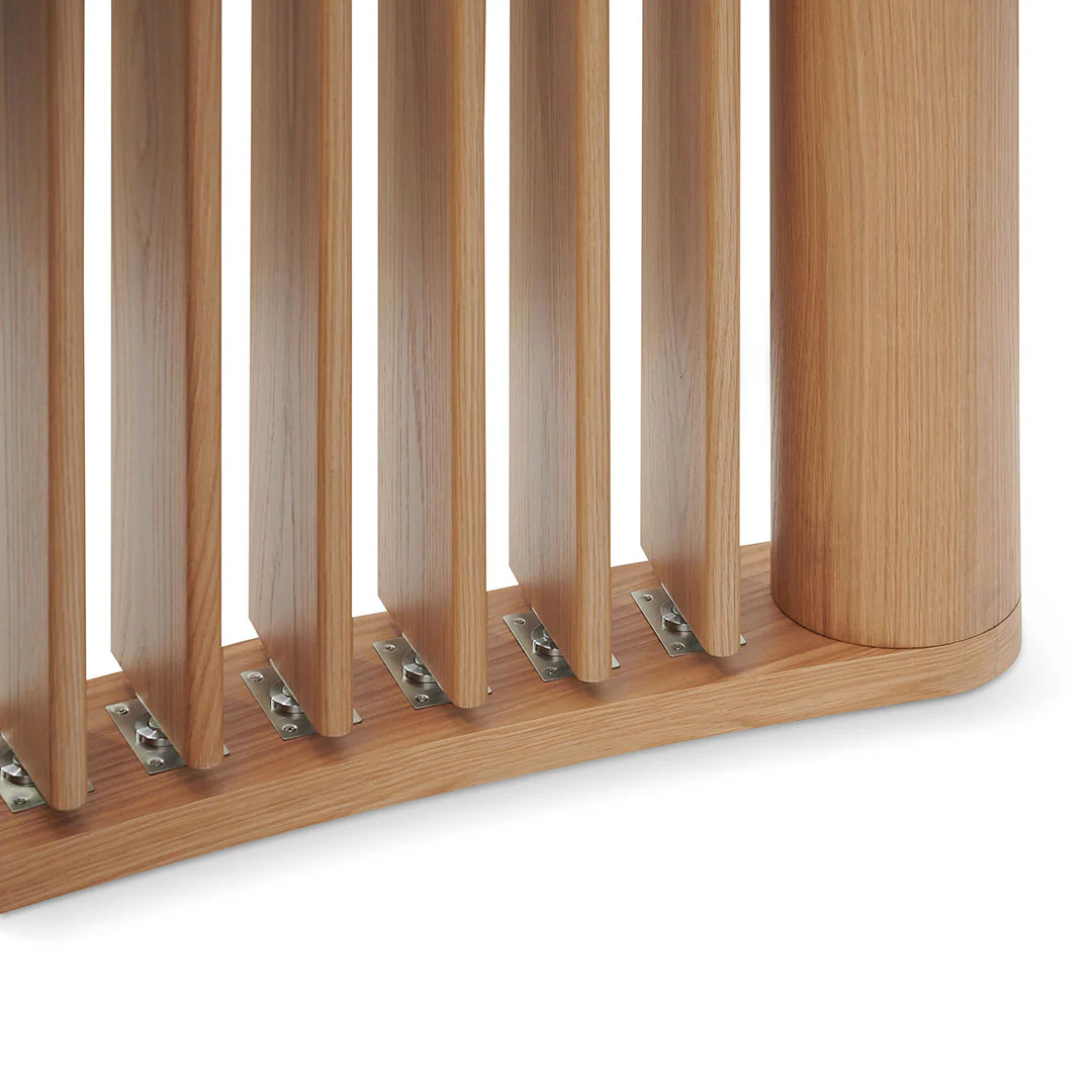 CCF8491-CN 3m Curved Wall Stand - Natural Oak - Image 7
