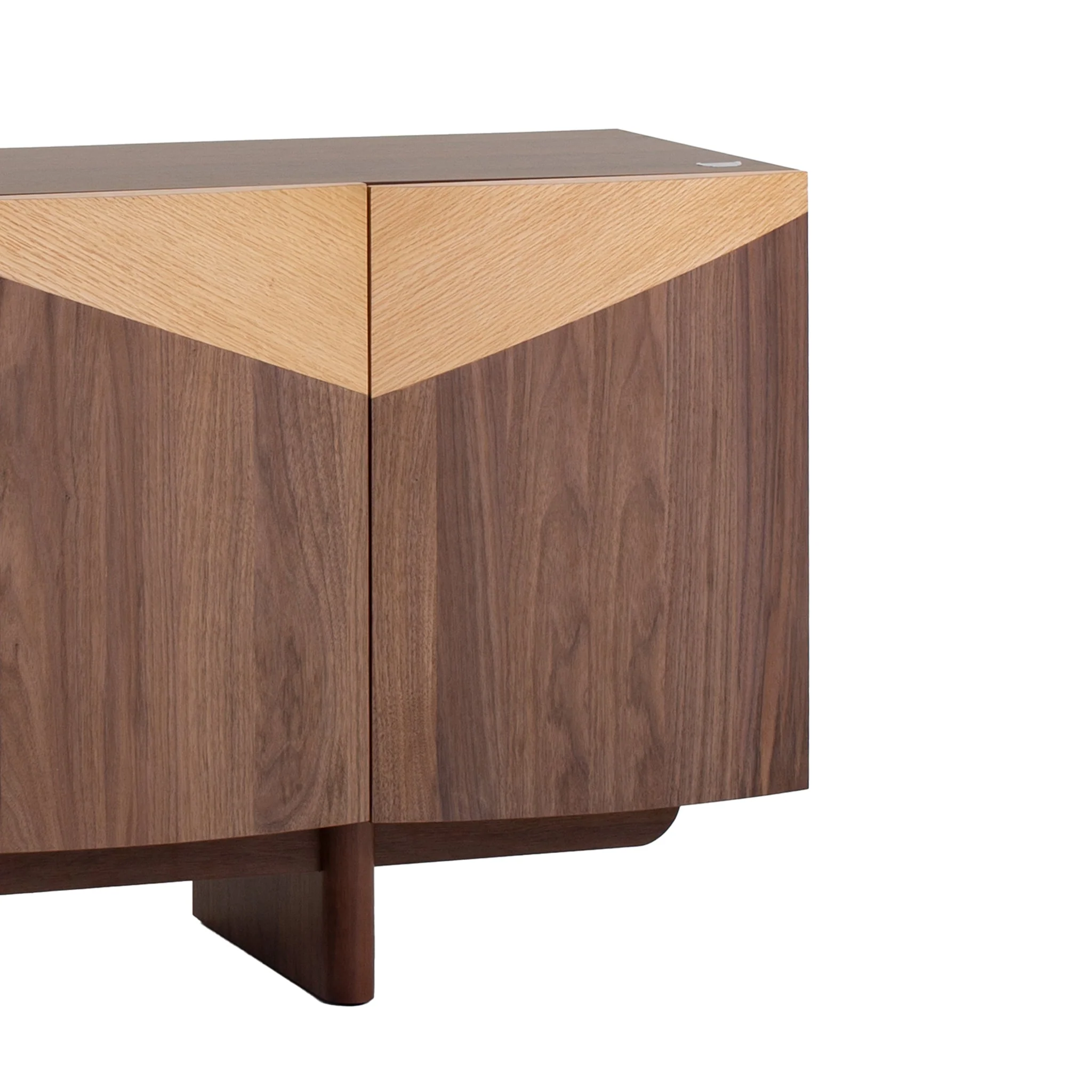 CDT10019-IG 1.8m Sideboard - Walnut - Image 5