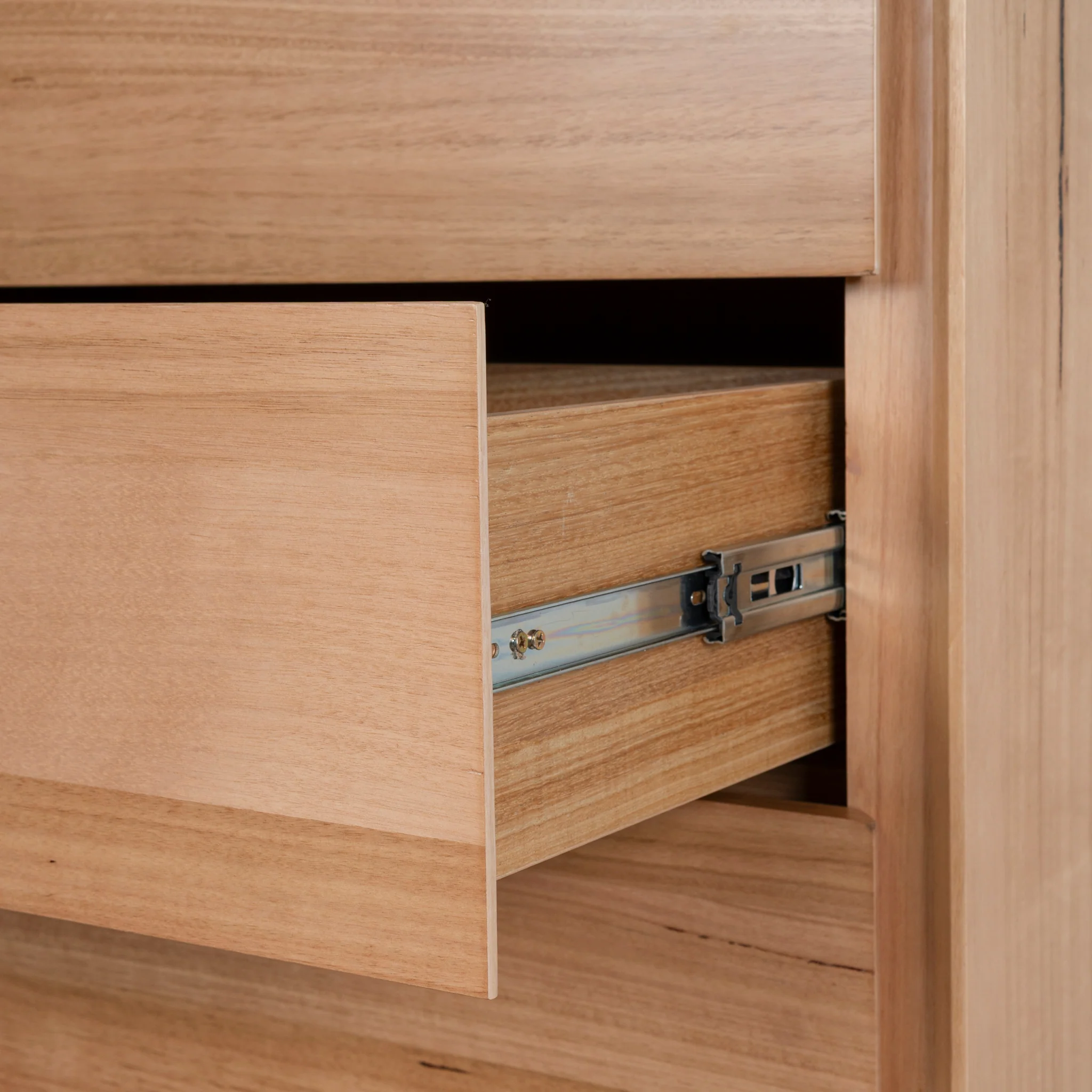 CDT10461-AW Tallboy Drawer Chest - Messmate - Image 8