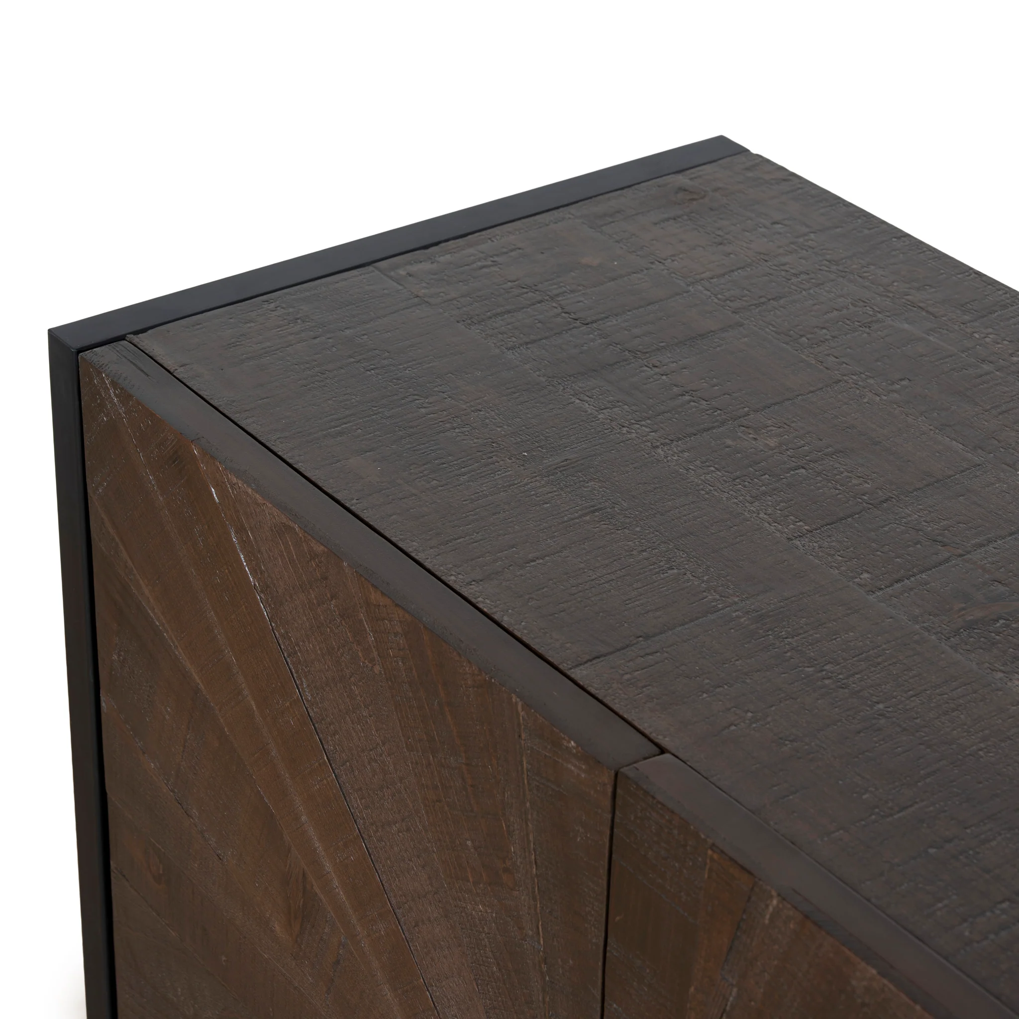 CDT12133-NI 1.8m Wooden Buffet Unit - Walnut - Image 7