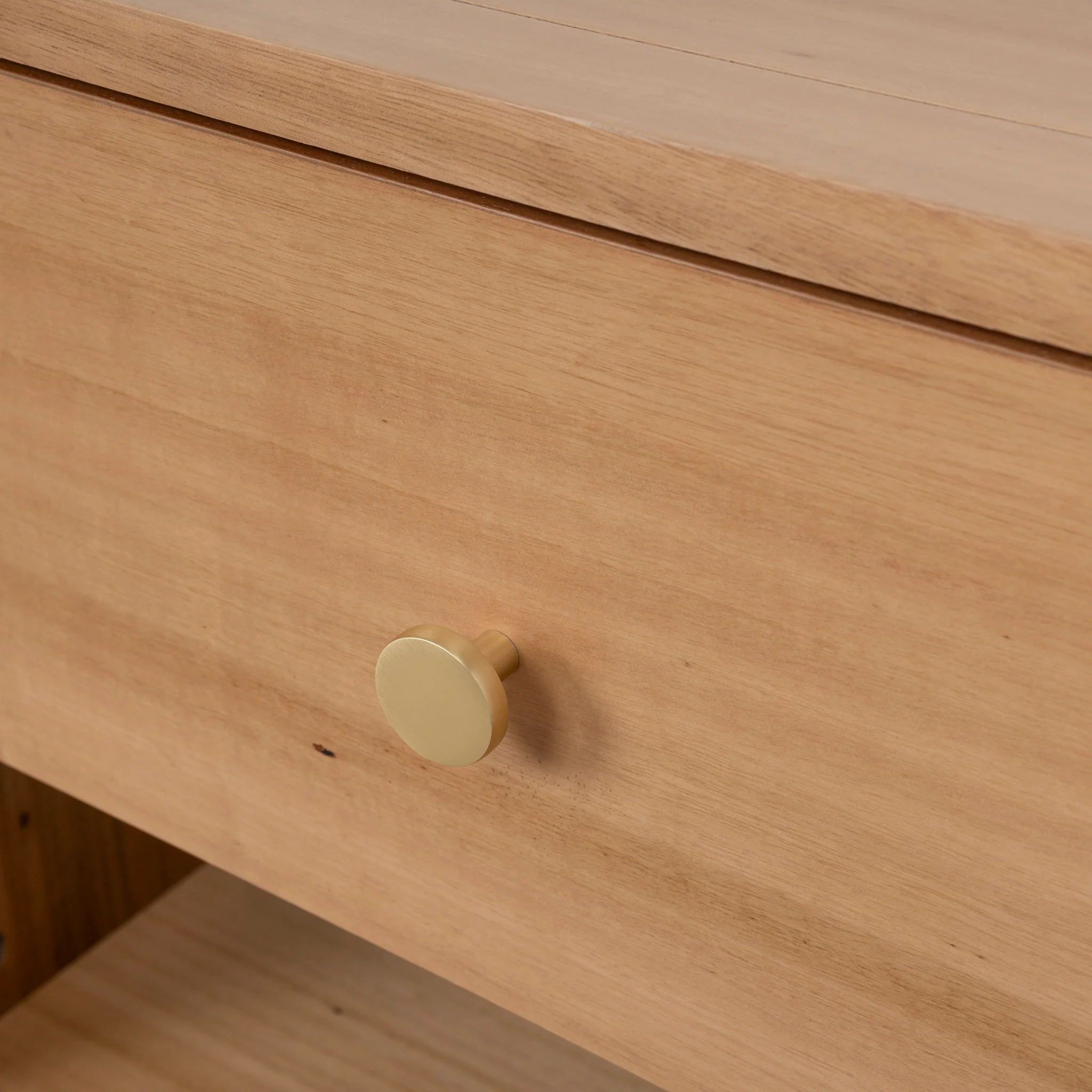 CST10462-AW 58cm Bedside Table - Messmate - Image 9