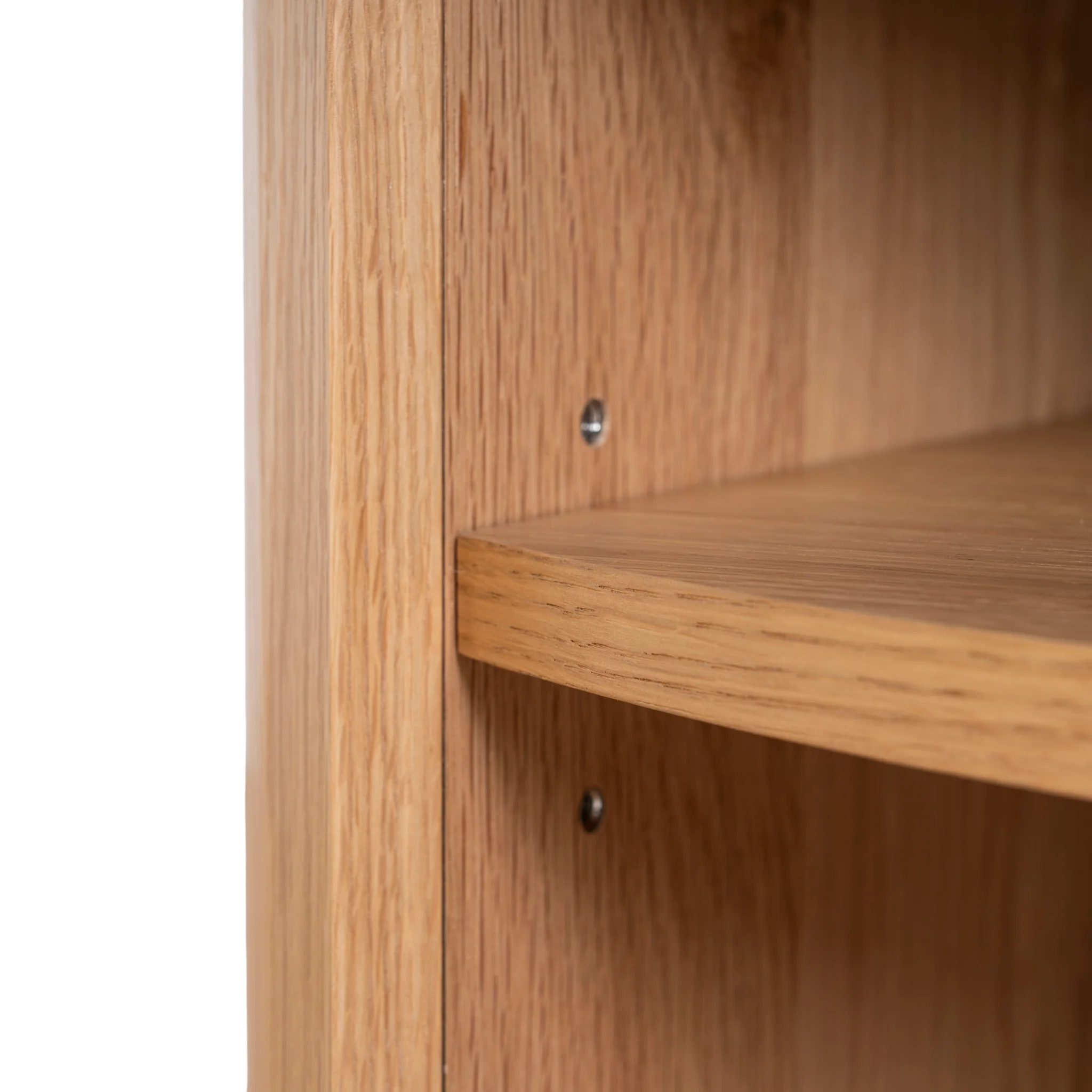 CST12109-VN Bedside Table - Knotty Oak - Image 10