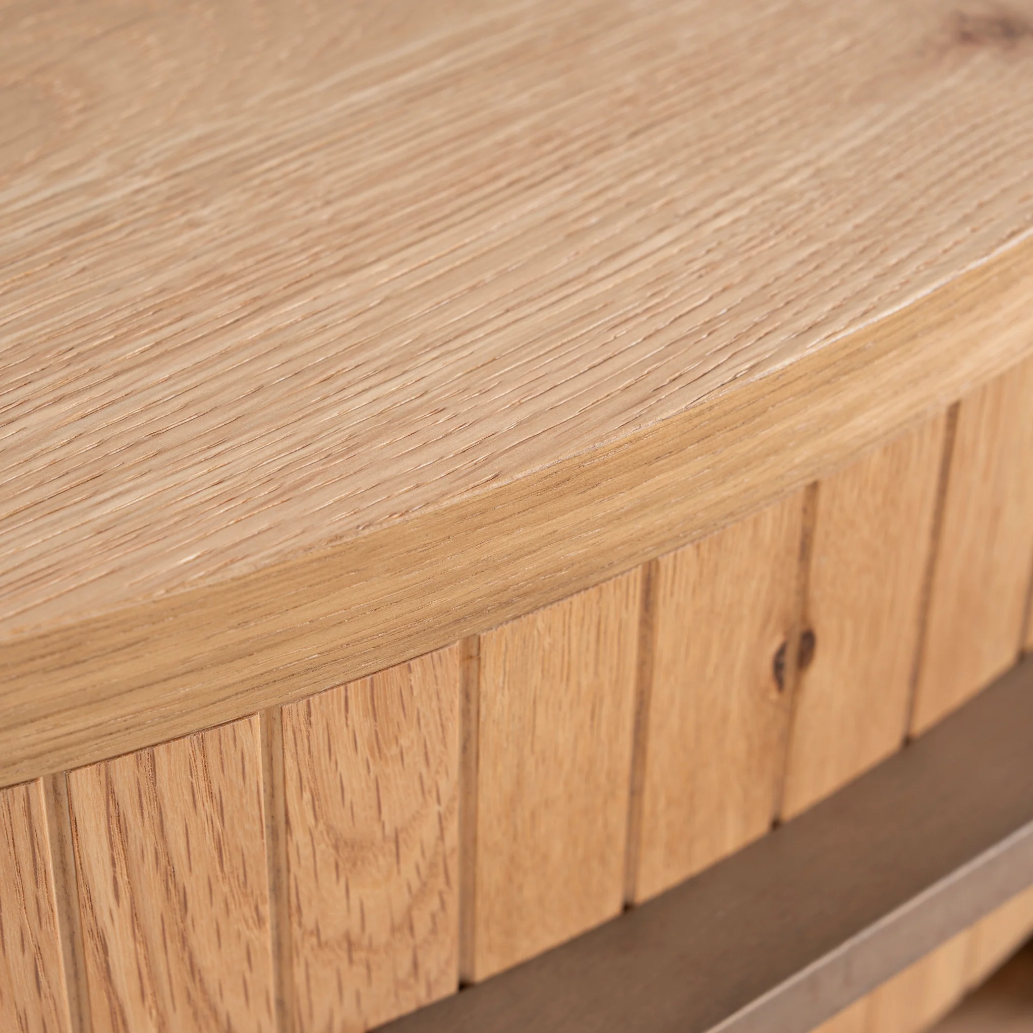 CST12109-VN Bedside Table - Knotty Oak - Image 12